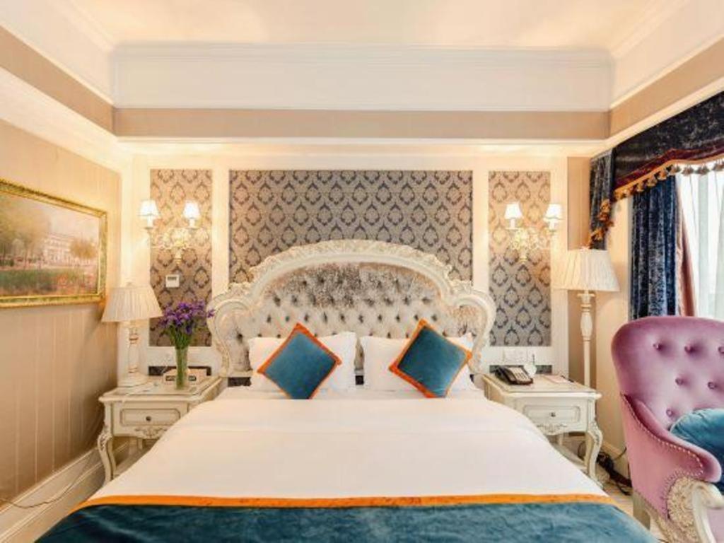 เฉิงตู เฟรนช์ ธีม โกลด์ พาเลซ Hotel ภายนอก รูปภาพ