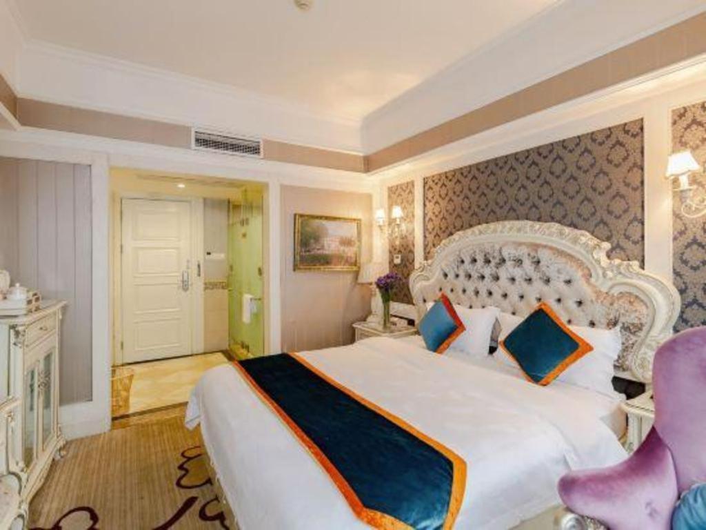 เฉิงตู เฟรนช์ ธีม โกลด์ พาเลซ Hotel ภายนอก รูปภาพ