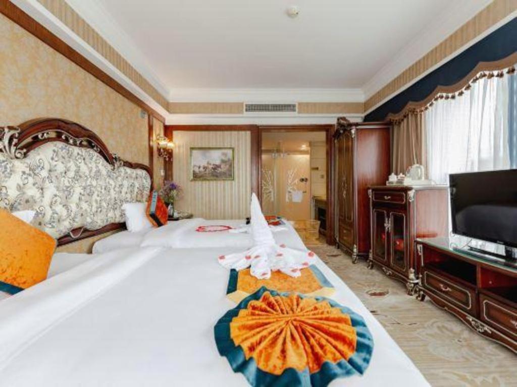 เฉิงตู เฟรนช์ ธีม โกลด์ พาเลซ Hotel ภายนอก รูปภาพ